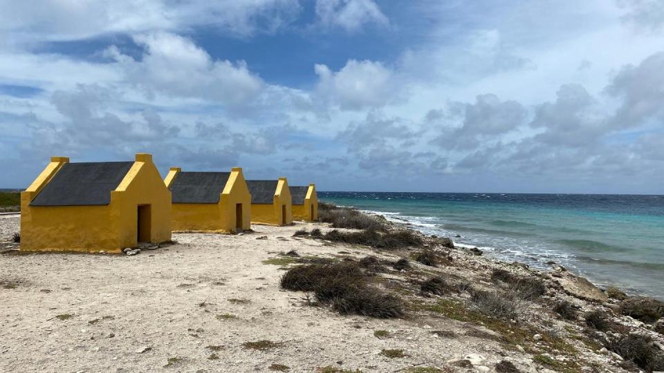 Zogeheten slavenhuisjes op Bonaire, gebouwd in 1850.