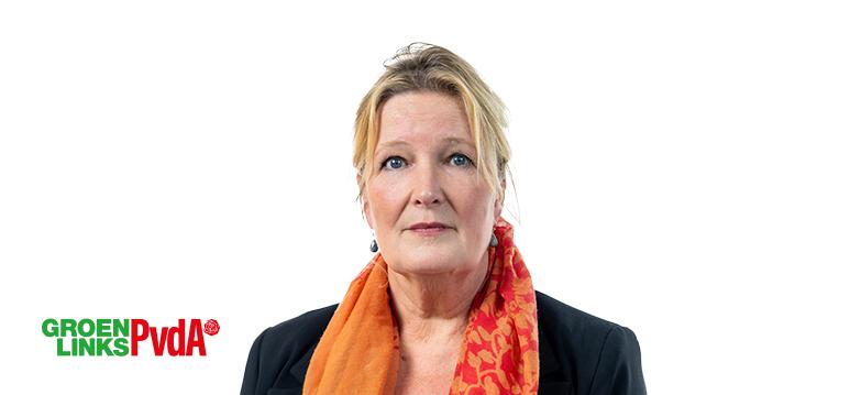 Portretfoto Mariëtte Patijn met partijlogo GroenLinks PvdA