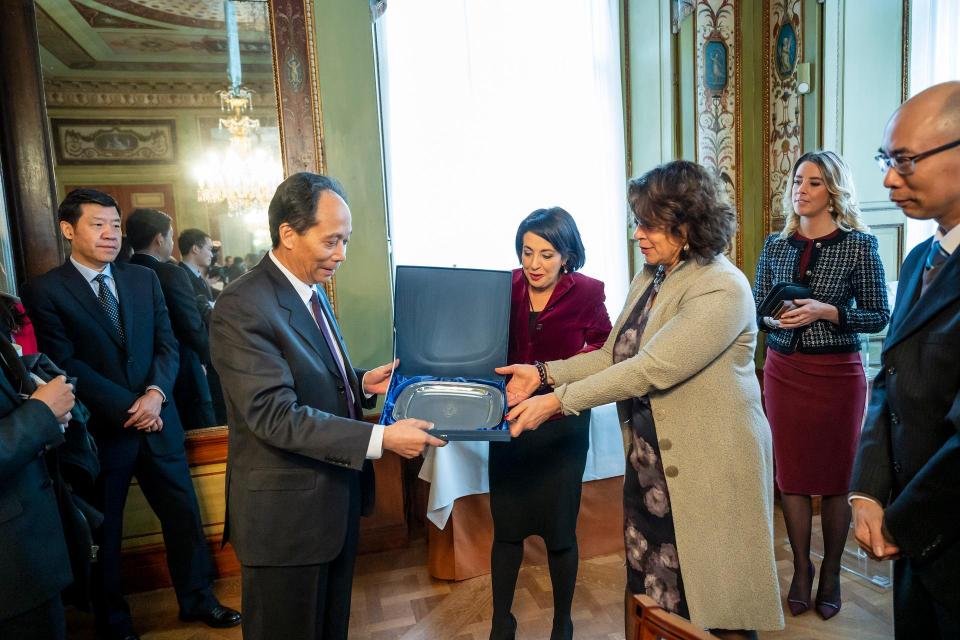 Chinese delegatie bezoekt Nederland