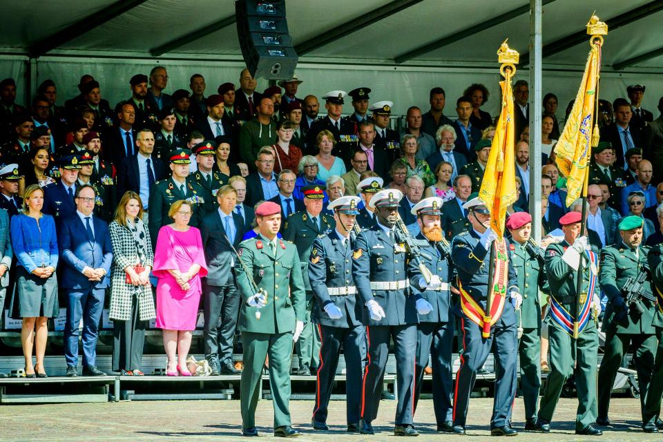Minister Bijleveld reikt militaire dapperheidsonderscheidingen uit op het Binnenhof