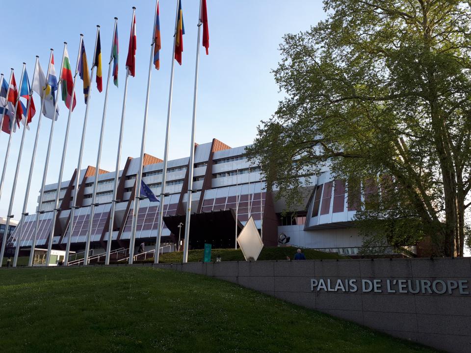 Het Palais de l'Europe in Straatsburg, waar de Raad van Europa zetelt. 