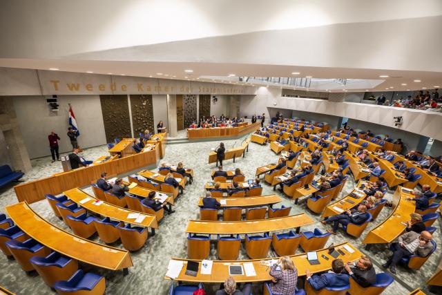 Overzicht van de plenaire zaal tijdens het debat over de Algemene Politieke Beschouwingen 2022. 